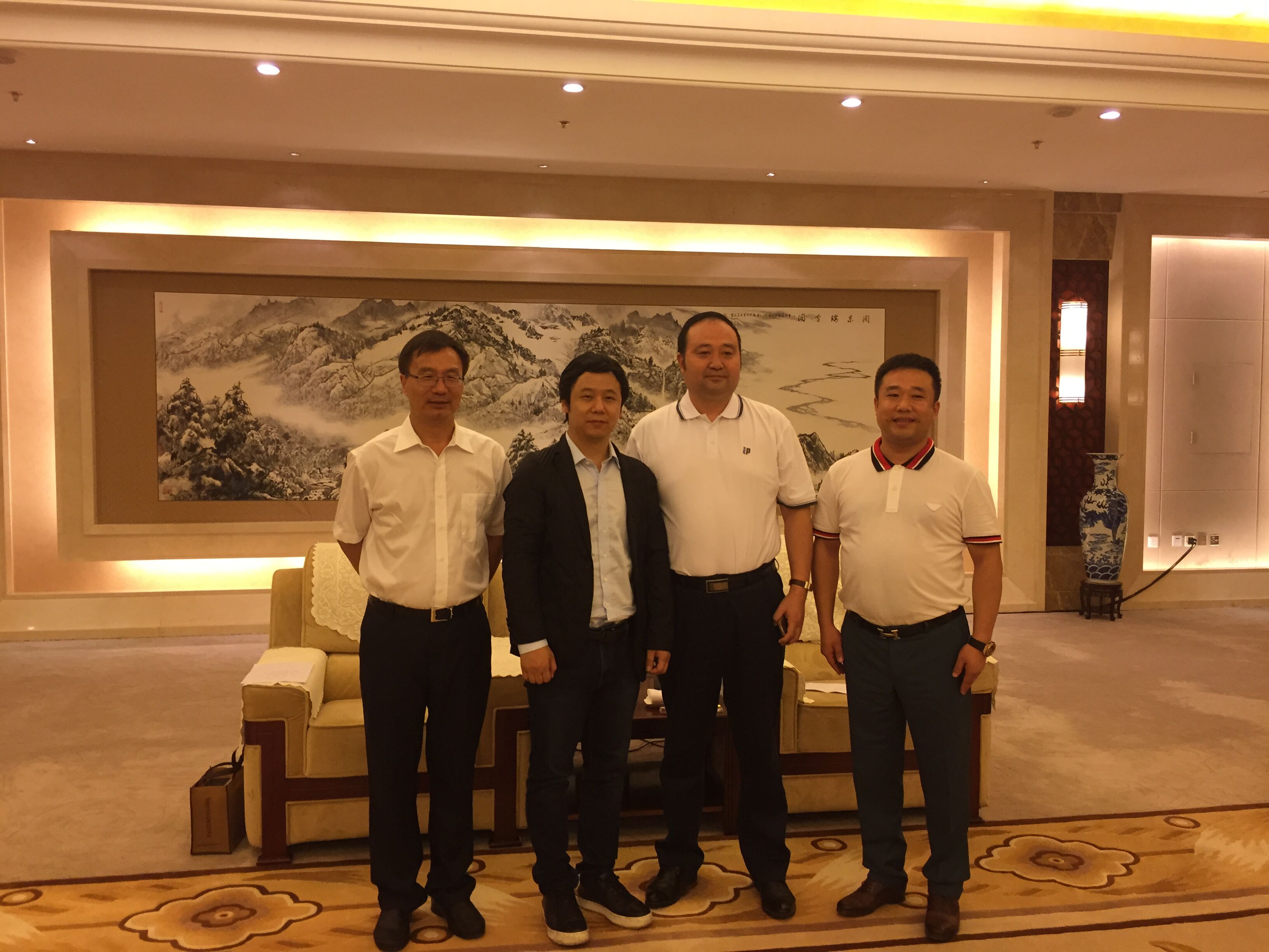 市长接见韩国客人.jpg 市长接见韩国客人.jpg